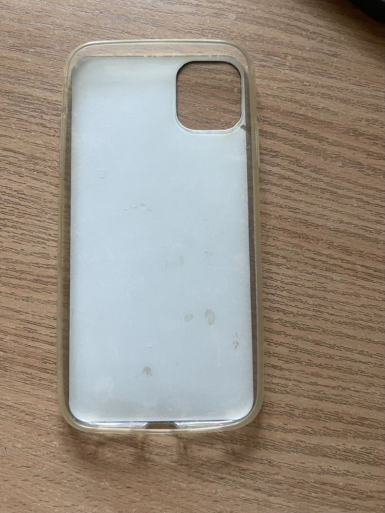 Продам чохол на айфон 11