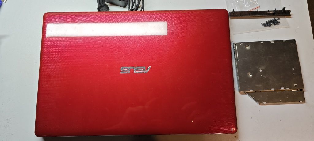 Sprzedam laptopa