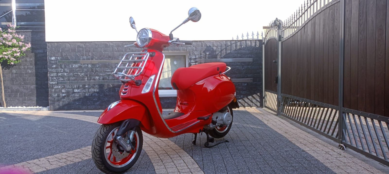 Nowy Piaggio Vespa Primavera 2km Przebiegu