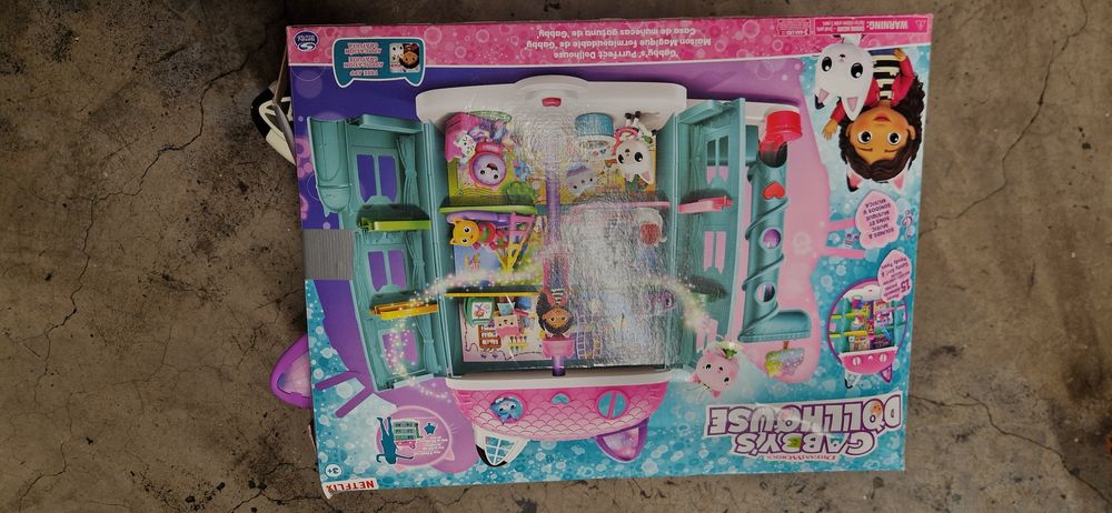 Gabbys Dollhouse koci domek Gabi