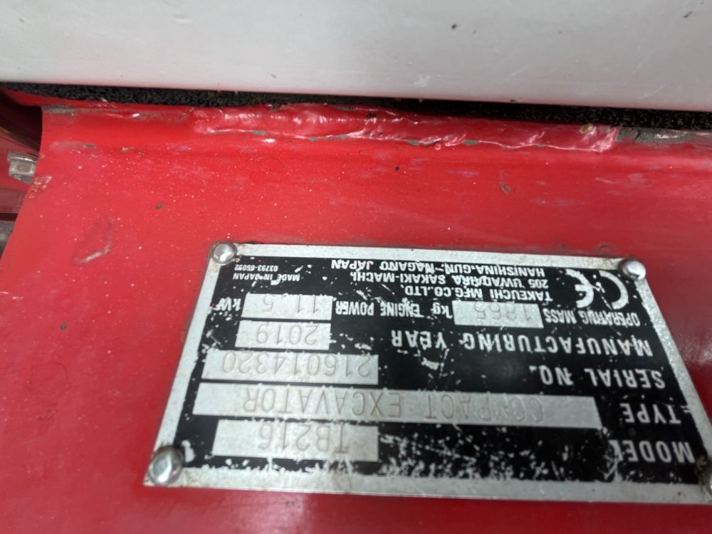 Mini koparka takeuchi tb 216