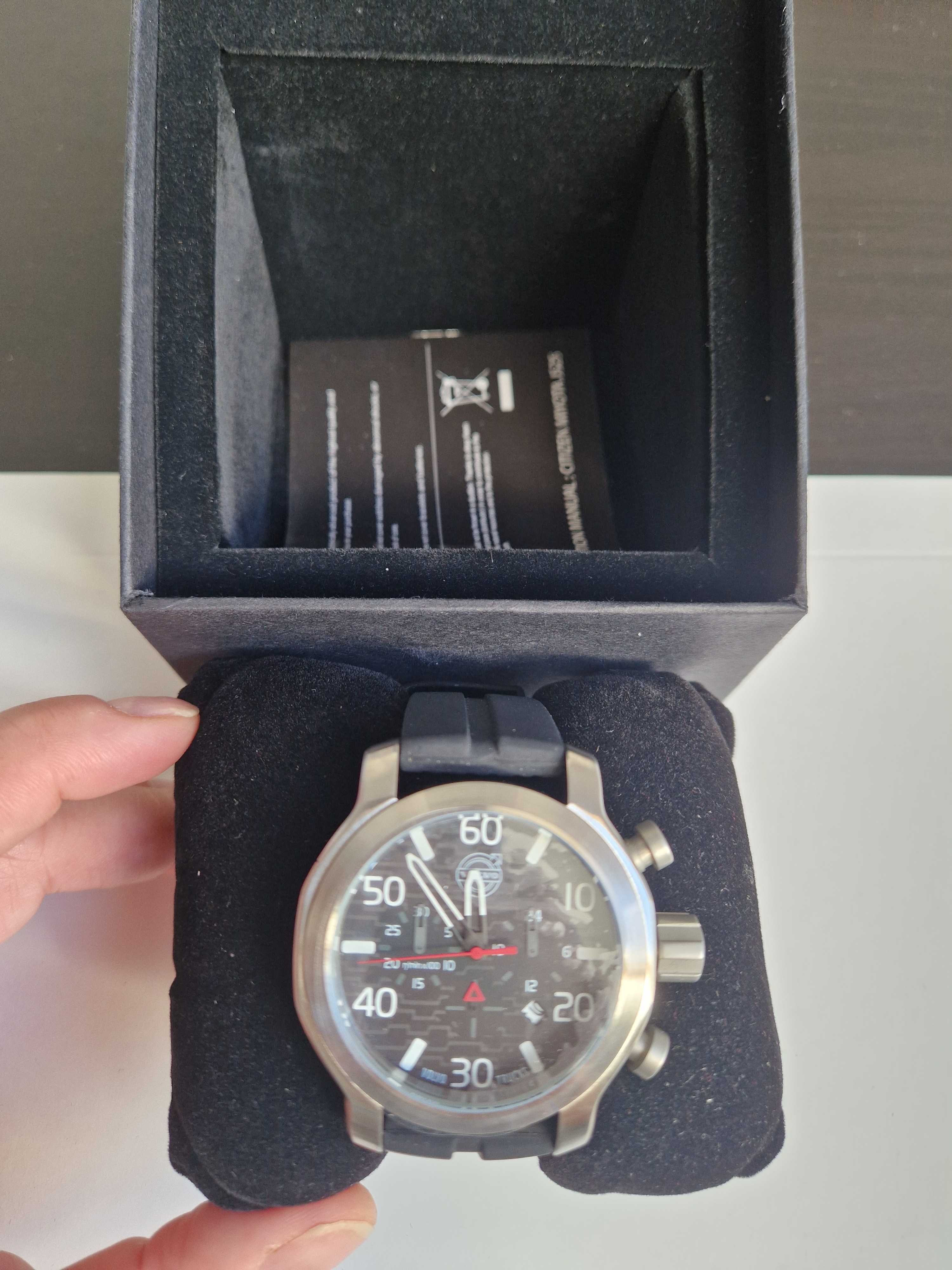 Nowy, nieużywany, srebrny, zegarek Volvo Driver, Citizen MIYOTA JS25.