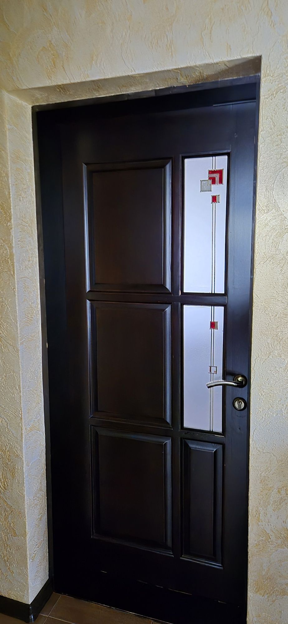 Двері деревяні б/у в задовільному стані
