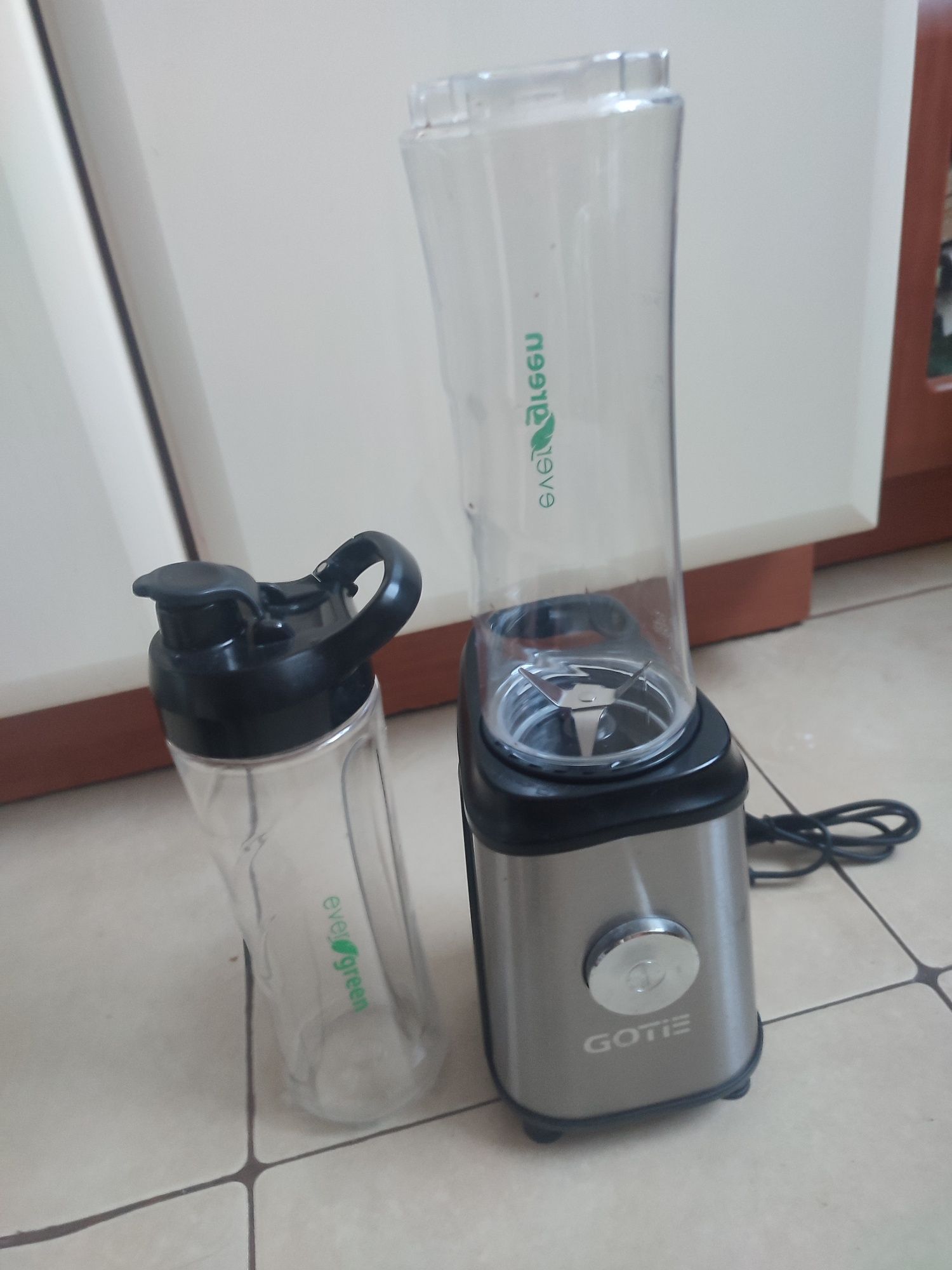 Blender kielichowy GOTE - dwa kubki GBL 600