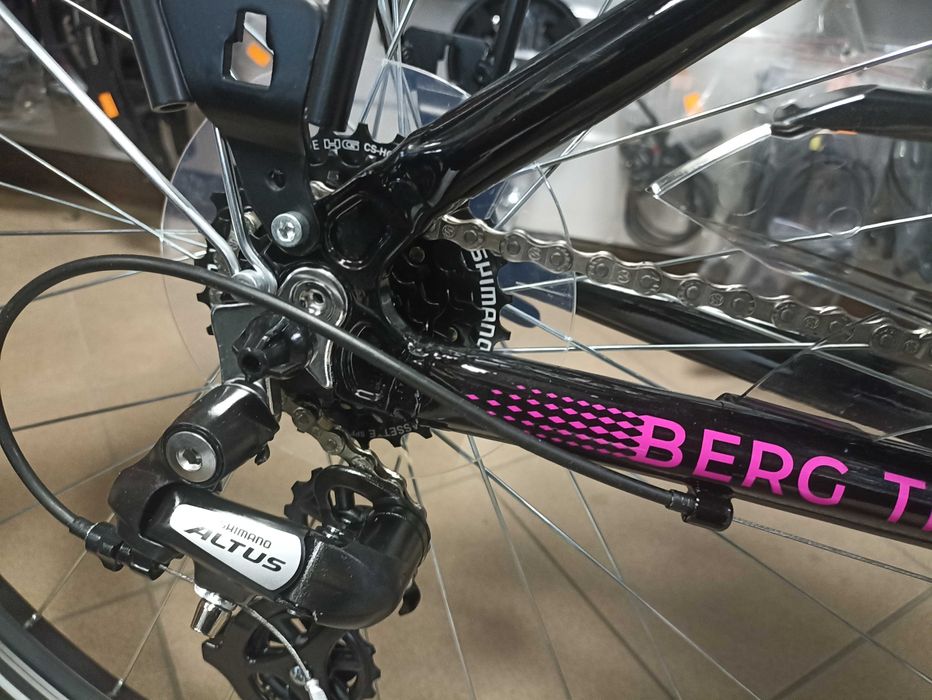 PROMOCJA !!! Rower Damski Kross BERG 4.0 czarny Rama 17"/koło 28"