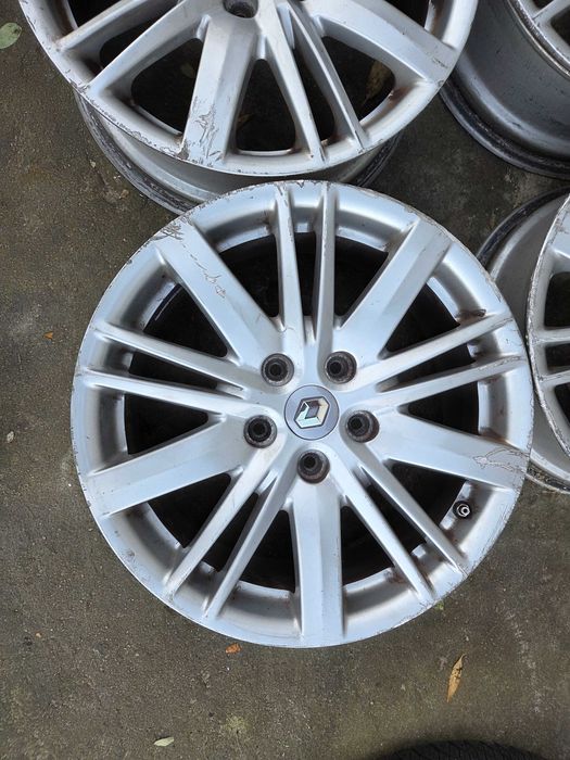 renault dacia nissan komplet felg alufelgi 7jx17 et49