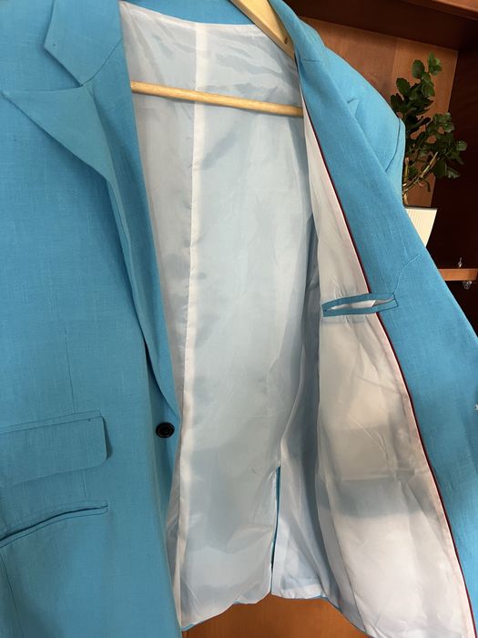 Błękitny lniany garnitur