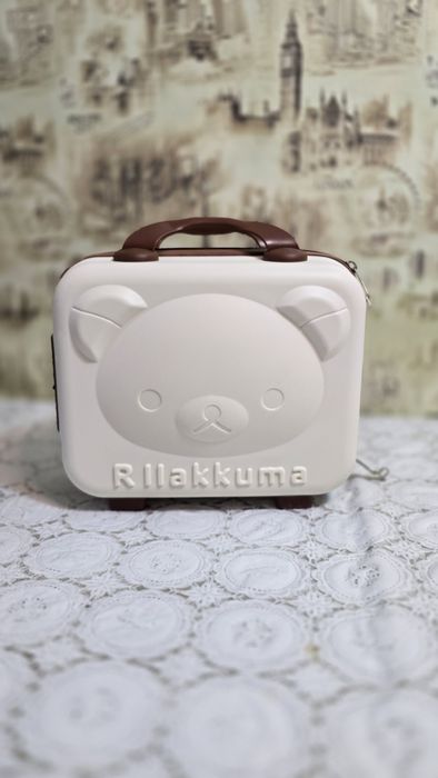 Набір канцелярії Capybara кейс з капібарою, блокноти, наліпки, ручки