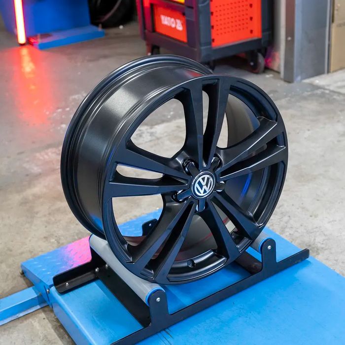 NOWE ORYGINALNE Felgi / Koła 18" - Volkswagen Golf Touran Passat T-Roc