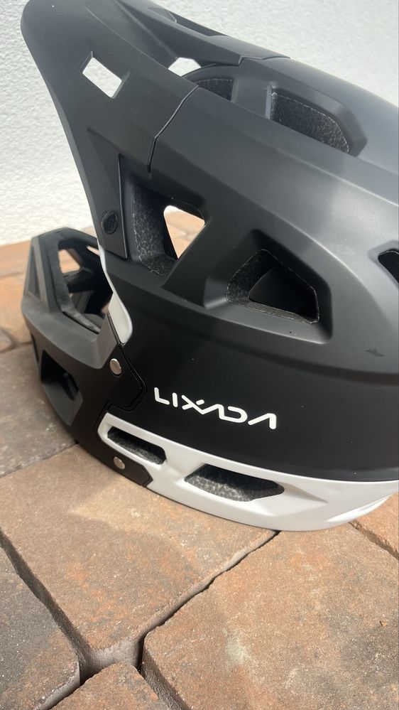 kask motocrossowy Lixada