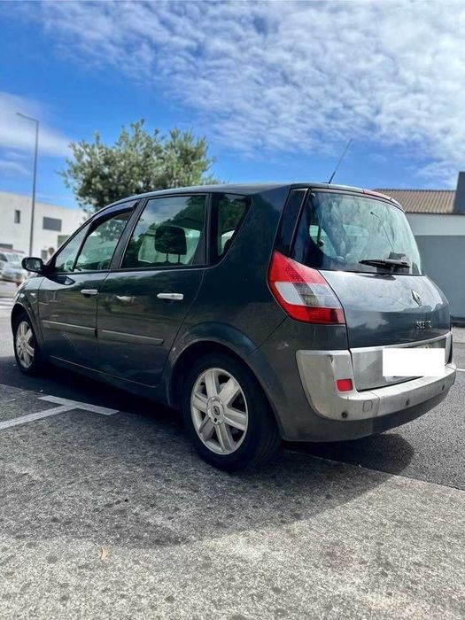 BAIXA DE PREÇO!!! Renault Megane scenic II 1.5 gasóleo 105cv exclusive