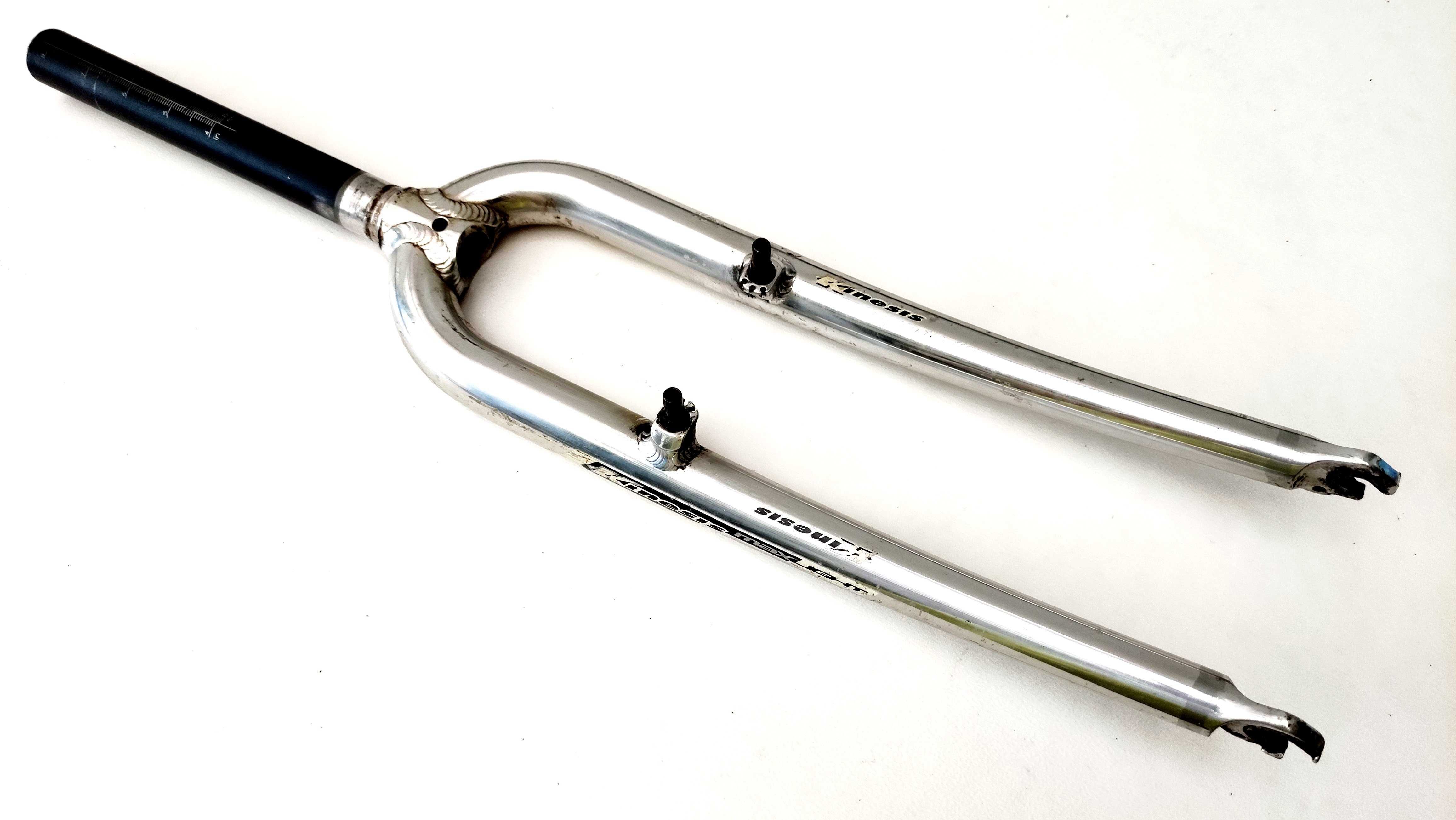 Lekki Widelec rowerowy KINESIS Alu 26'' 1 i 1/8'' 730 gr MTB nr 267
