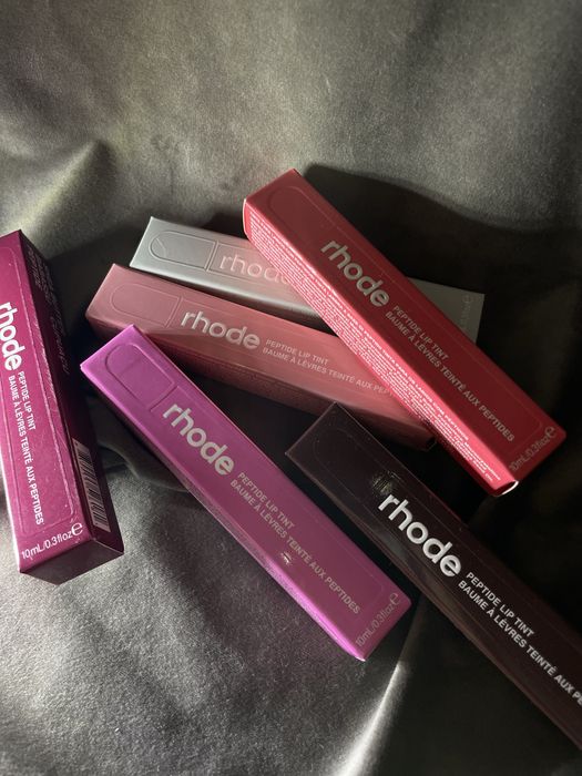 Блиски для губ rhode