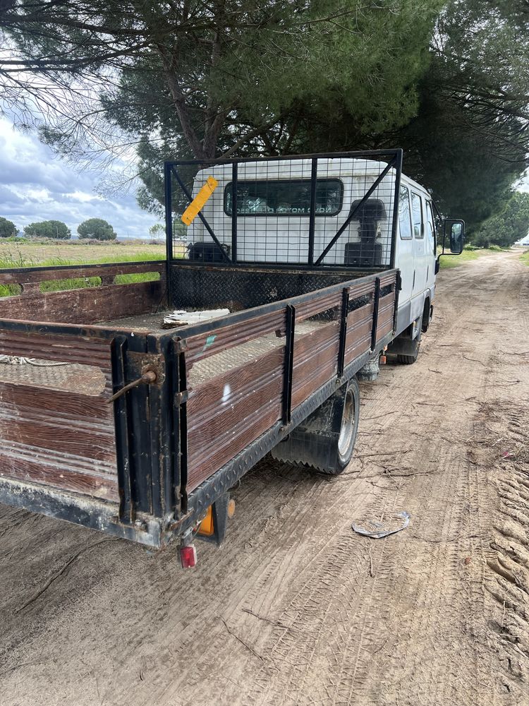 Mitsubishi canter 9 lugares