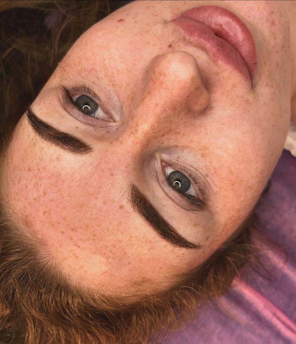 Перманентний макіяж татуаж губи брови міжвійка ПМ