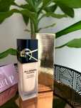 Yves Saint Laurent YSL z All Hours Foundation LC5
