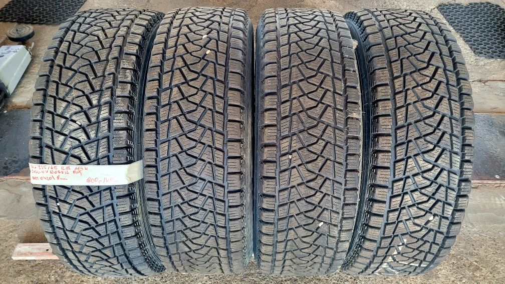 Opony zimowe używane 235/65 R17 104H Collin's - 4 szt.
