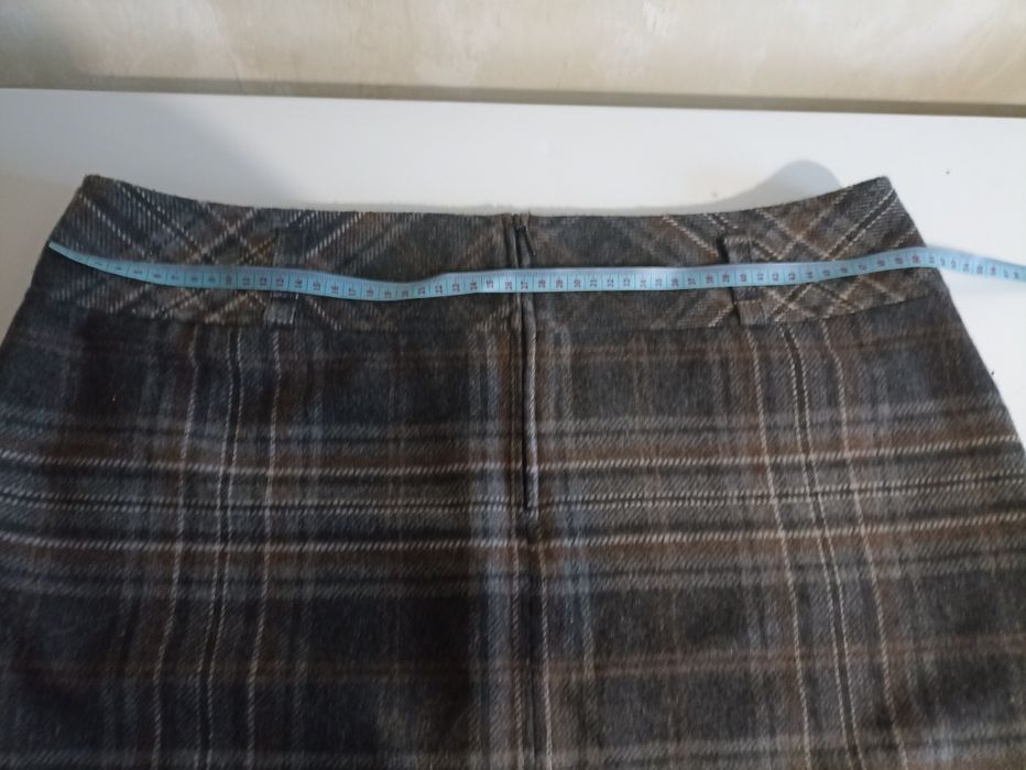 Жіноча зимова спідниця