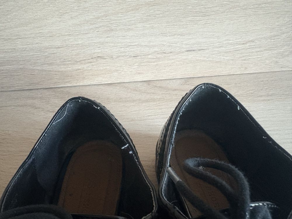 Buty wiązane lakierki r. 37/38