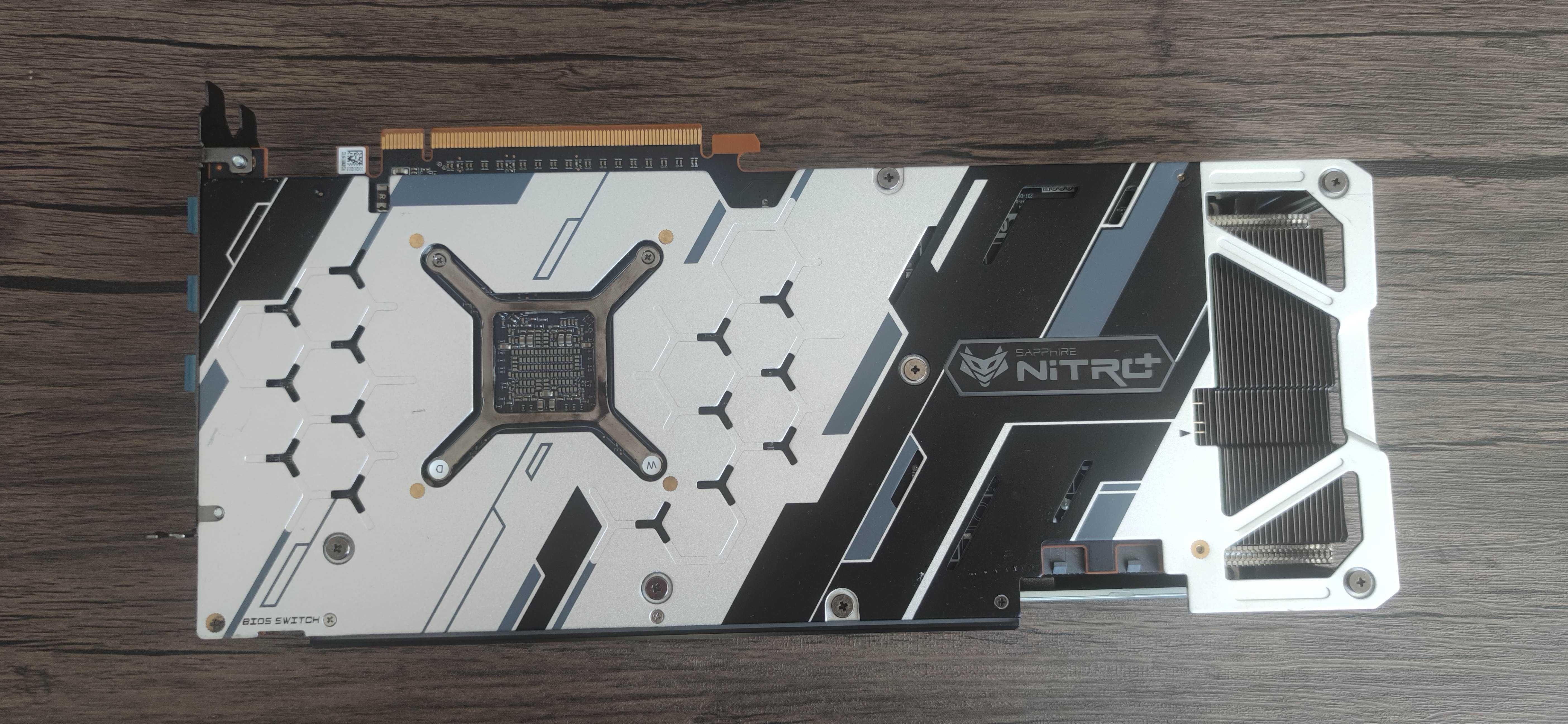 Sapphire Nitro+ Radeon RX 5700 XT 8gb