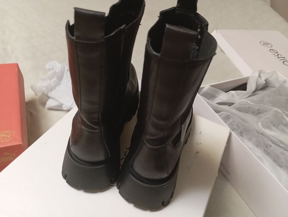 Челсі Estro шкіряні 38 розмір, на тонкій шерсті, чудовий стан