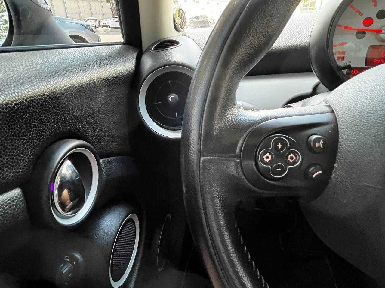 Mini Cooper 1,6 бензин механика