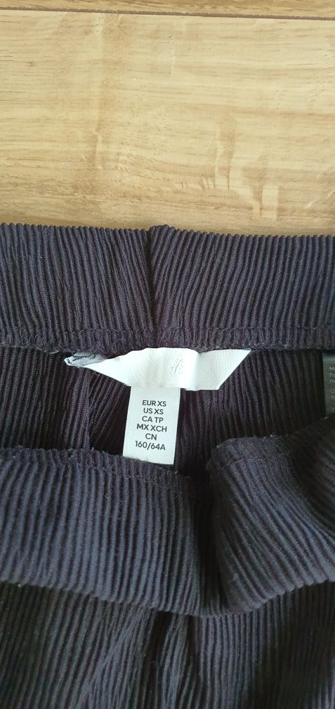 Spodnie prążkowane H&M xs