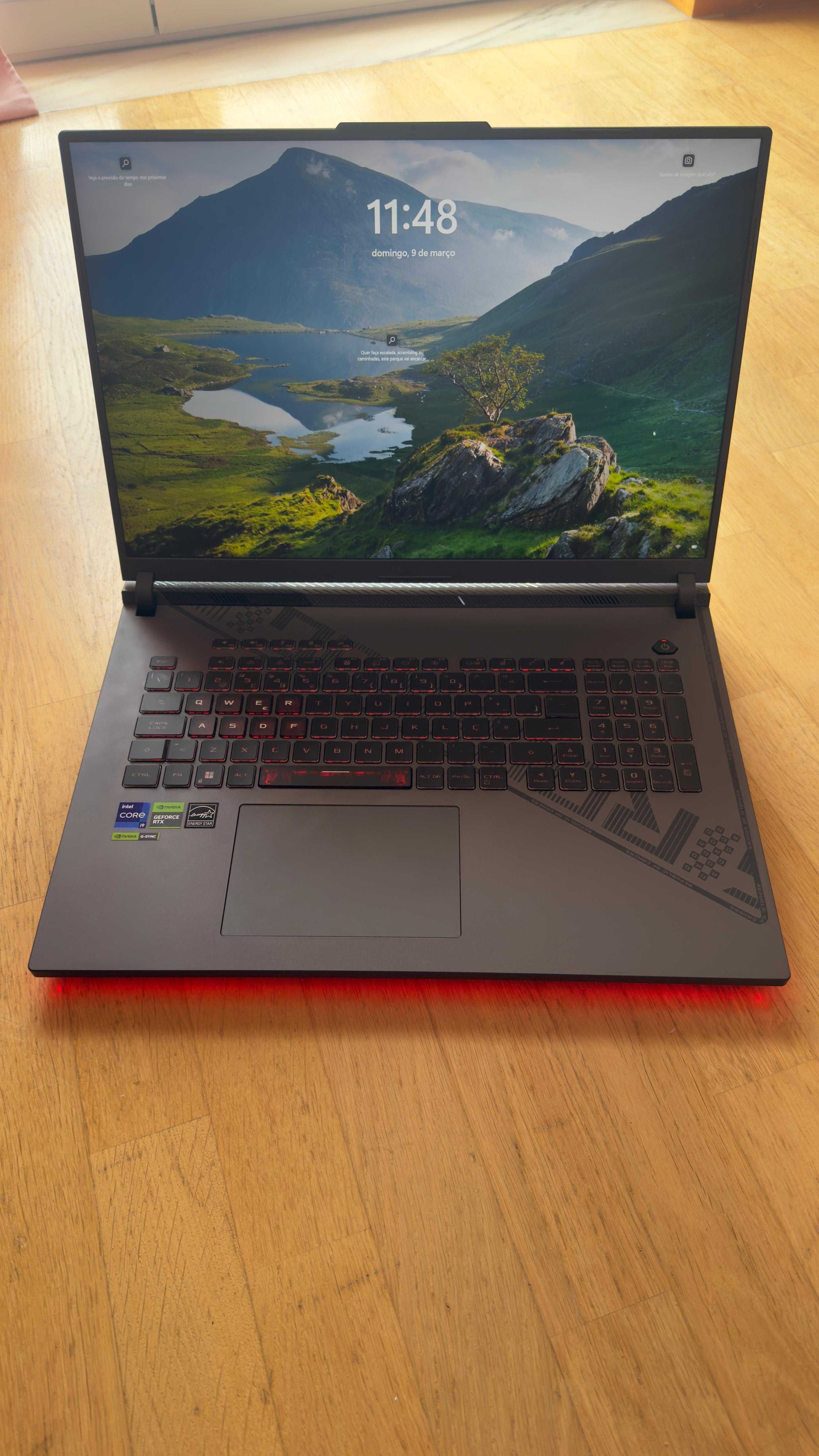 Asus ROG Strix G18 G814JI-93B47CB1