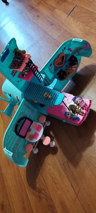 Ігровий набір LOL Гламурний кемпер, разом з ляльками