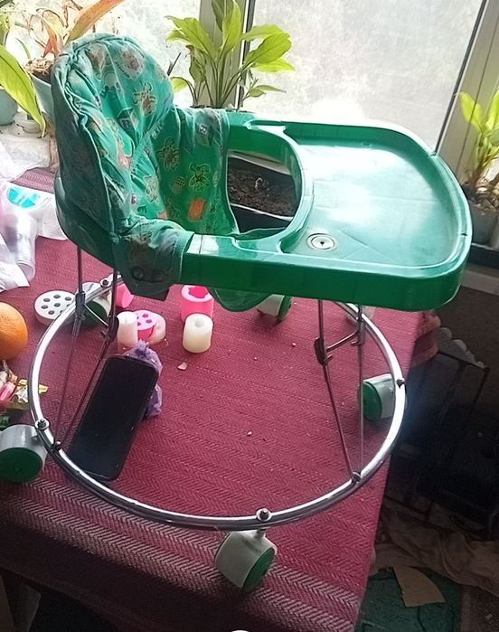 Ходунки дитячі вживані