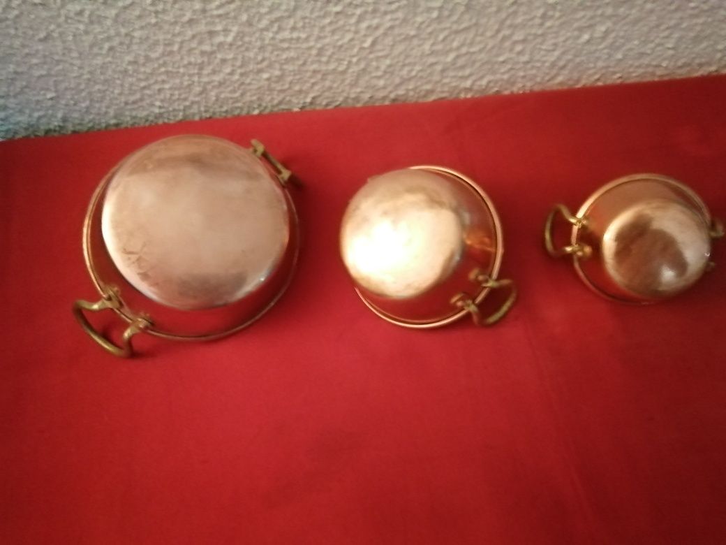 Tachos pequenos de cobre