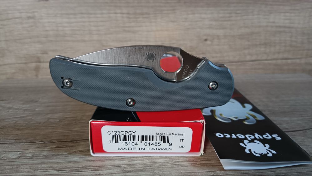 Spyderco Sage 1 Maxamet складний ніж. Оригінал!