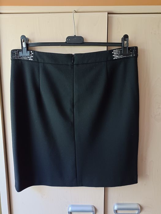 Czarna spódniczka More&More