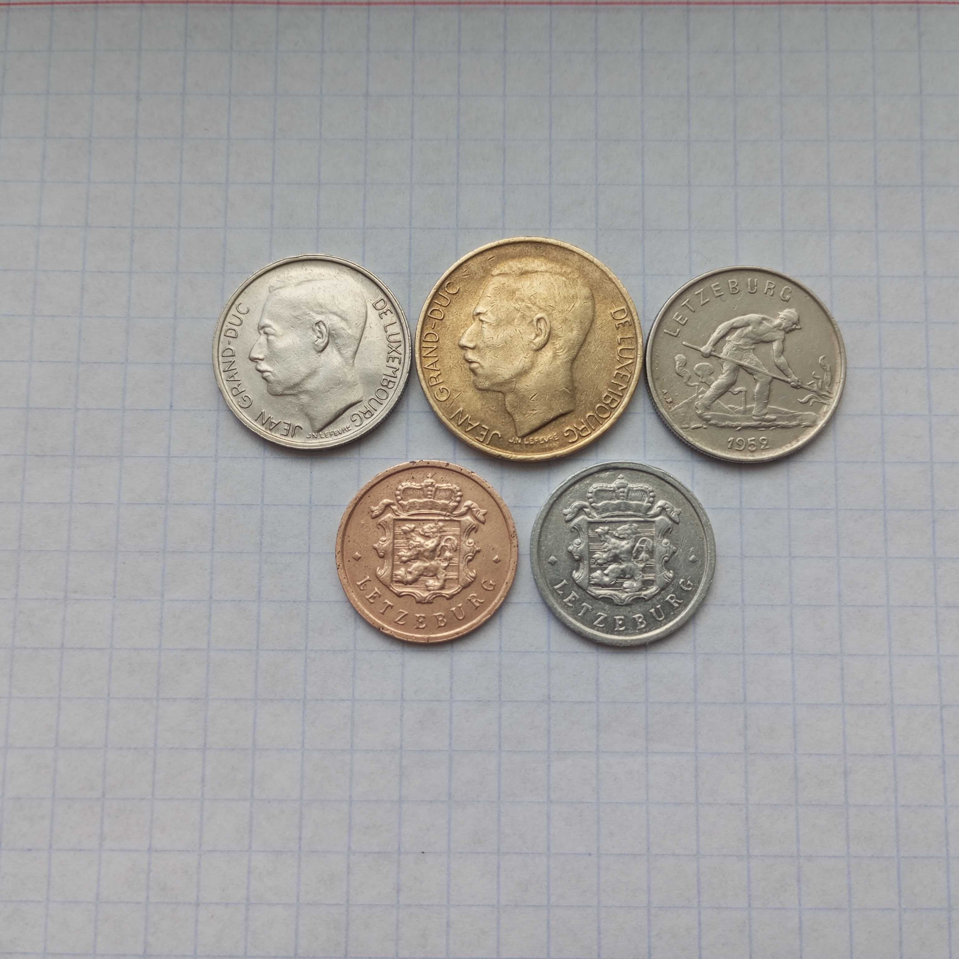 Продам наборы монет Великобритании, Ирландии, Нидерланды, Люксембург
