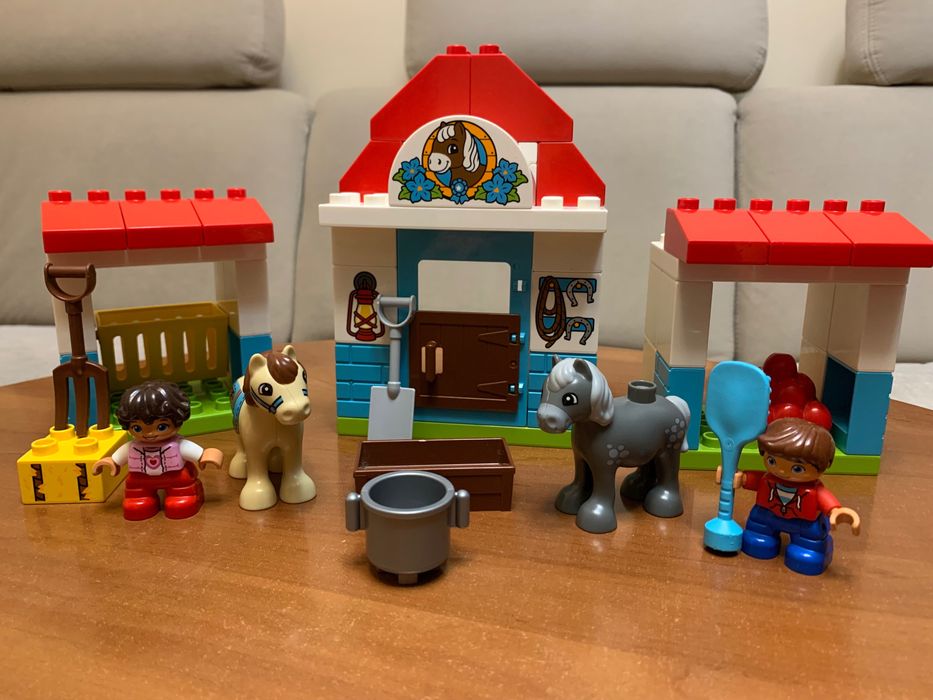 Lego duplo 10868 Stajnia z kucykami koniki konie