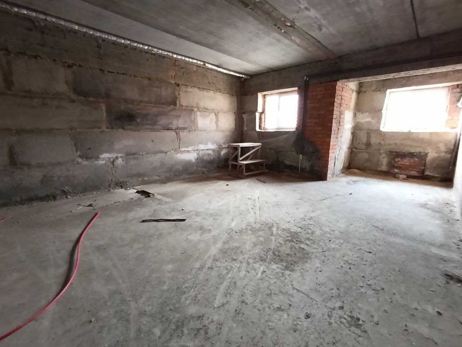 Приміщення. Офіс. Комерційне приміщення