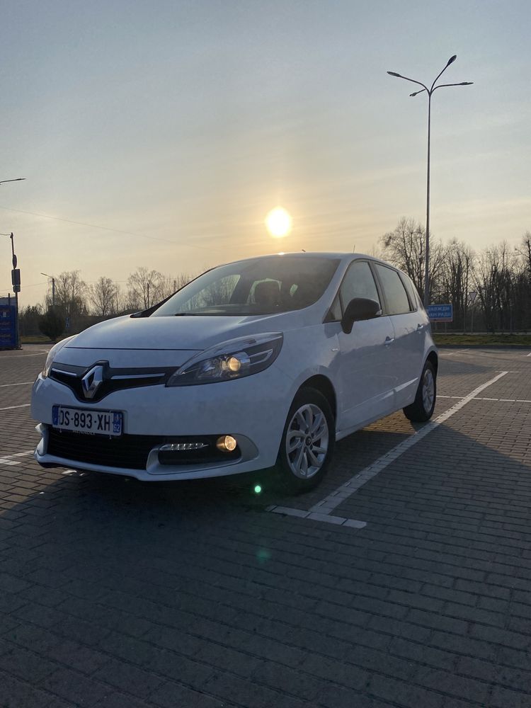 Renault scenic 2015