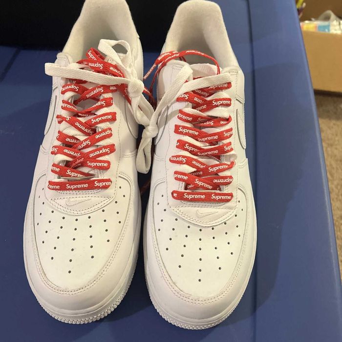 Buty meskie Trampk Nike Air Force 1 Low Supreme White R.44