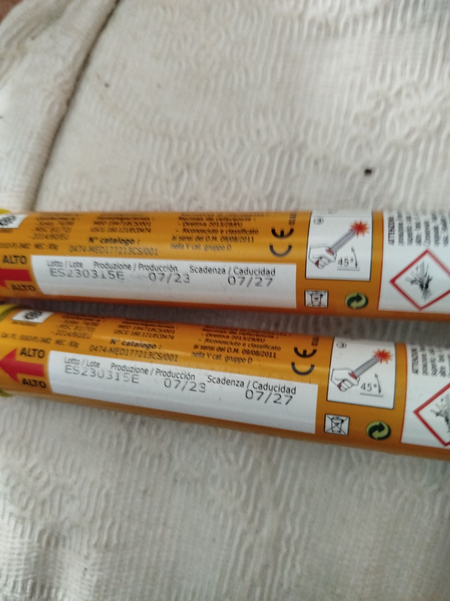 Sinais luminosos fachos de mão