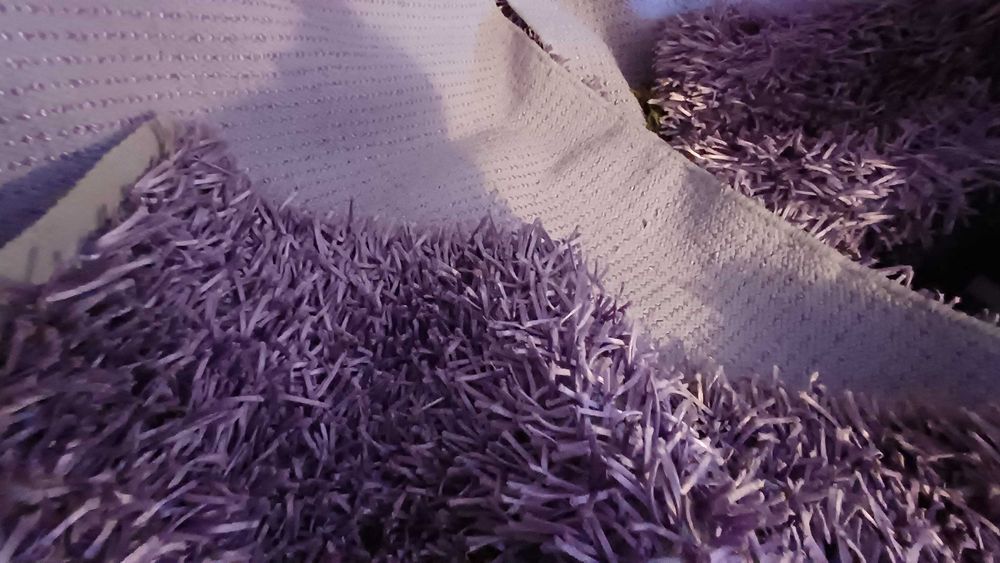 Vendo 2 excelentes Tapetes de cor Violeta