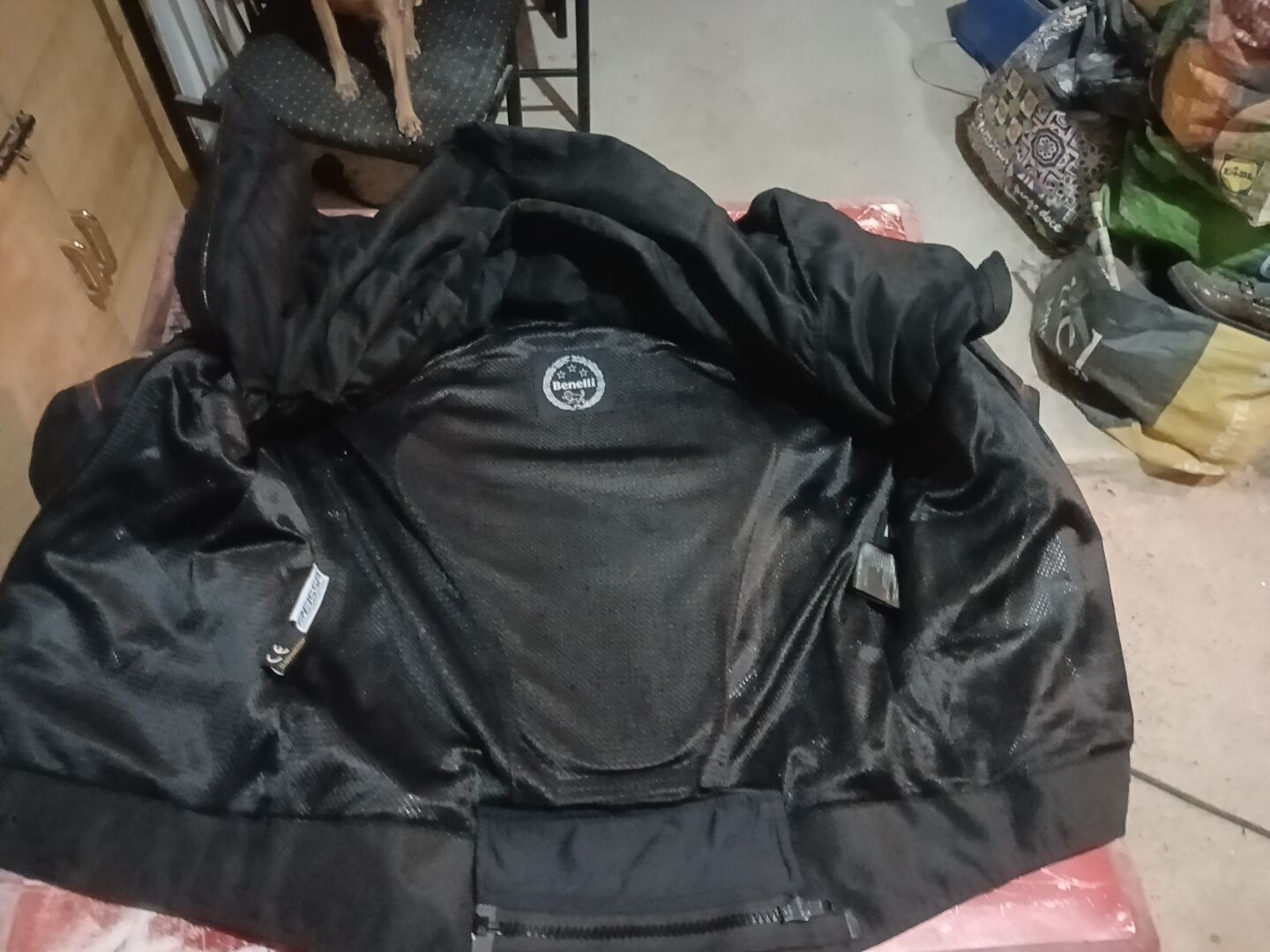 Casaca de mota com proteções da Benelli