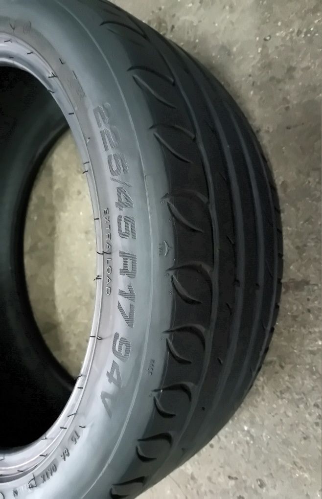 Opony letnie 225/45 R 17 RIKEN