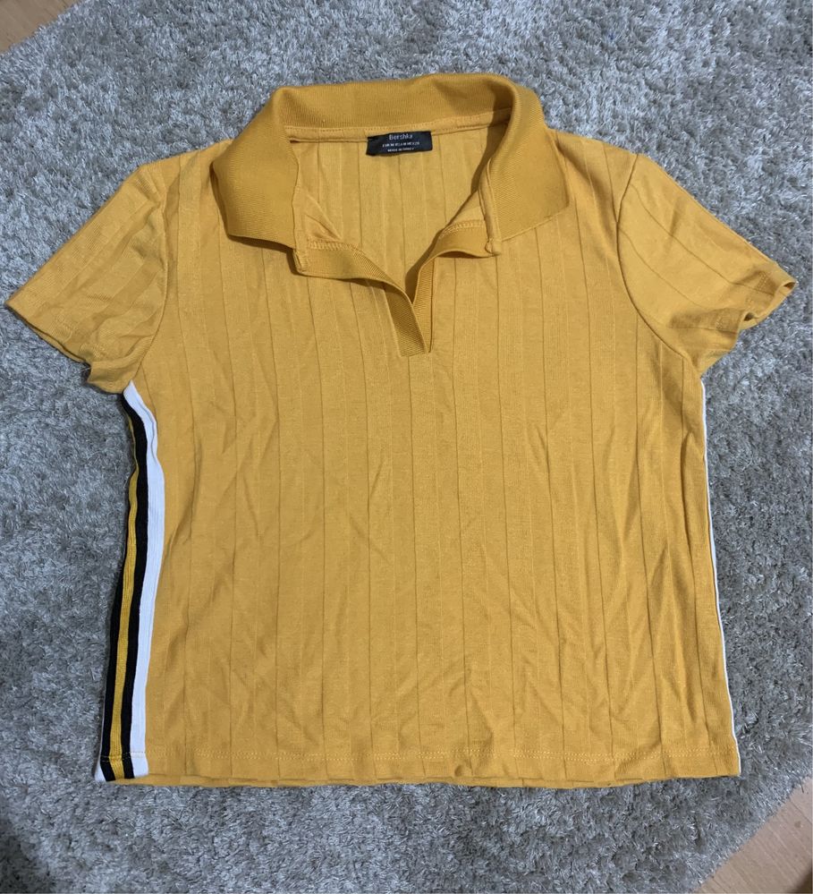 T-Shirt/polo amarelo tamanho M