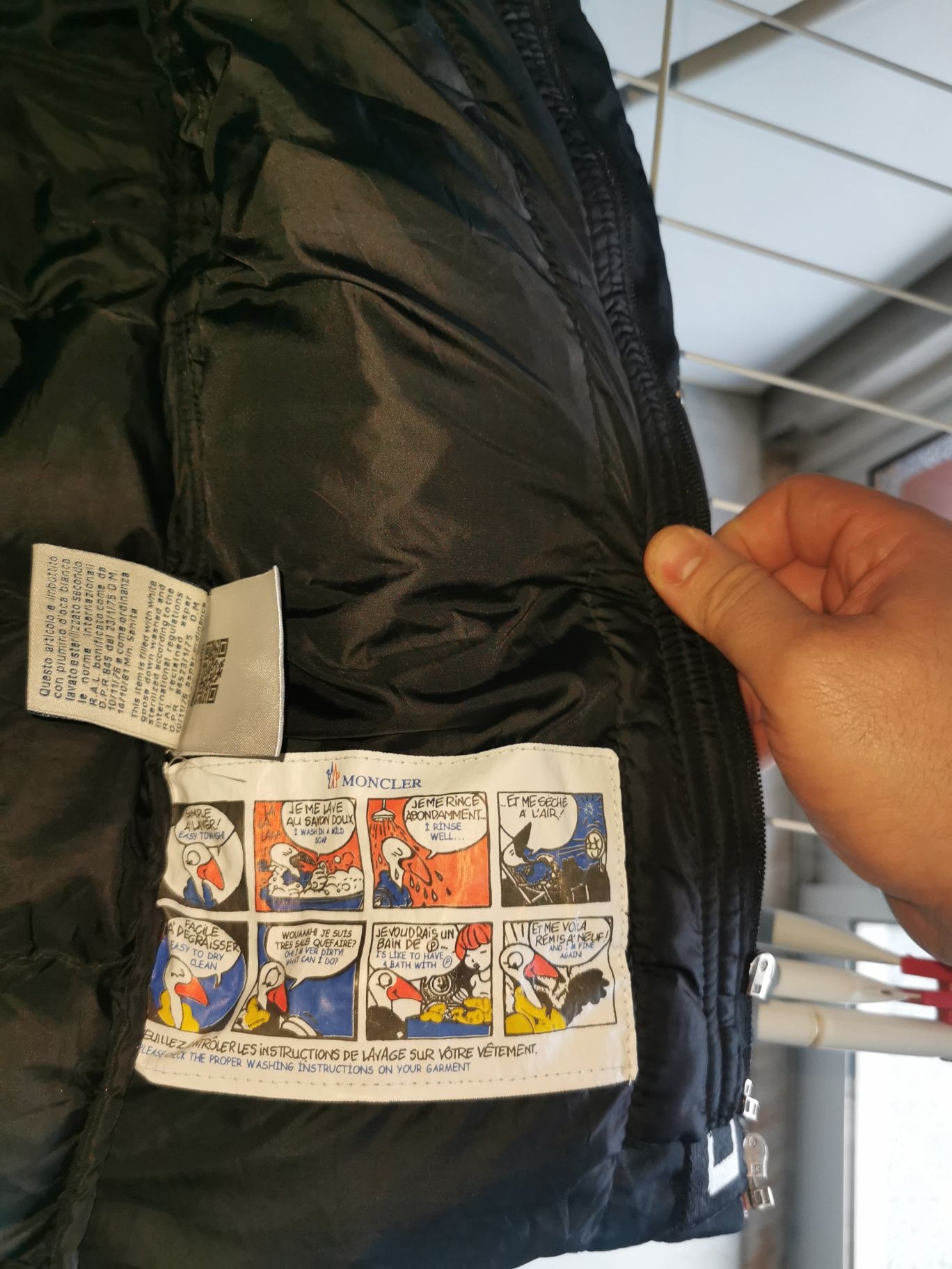Moncler criança T6/7
