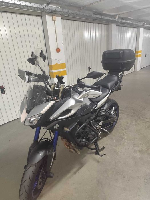 Yamaha tracer 900