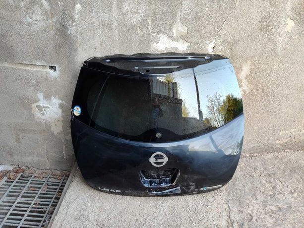 Nissan leaf крышка багажника со стеклом