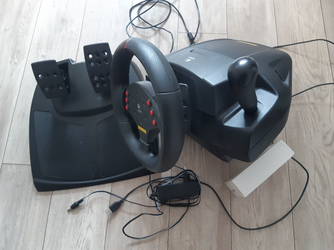 Кермо ігрове руль Logitech MOMO Racing