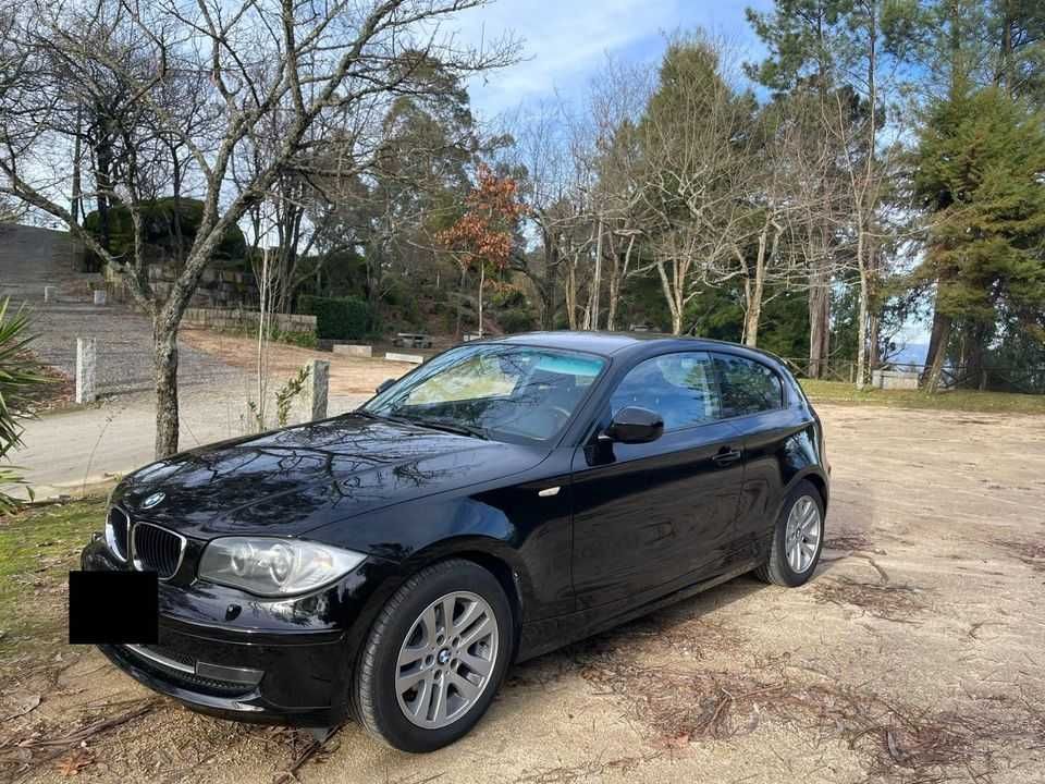 Carro BMW serie 1 bom estado