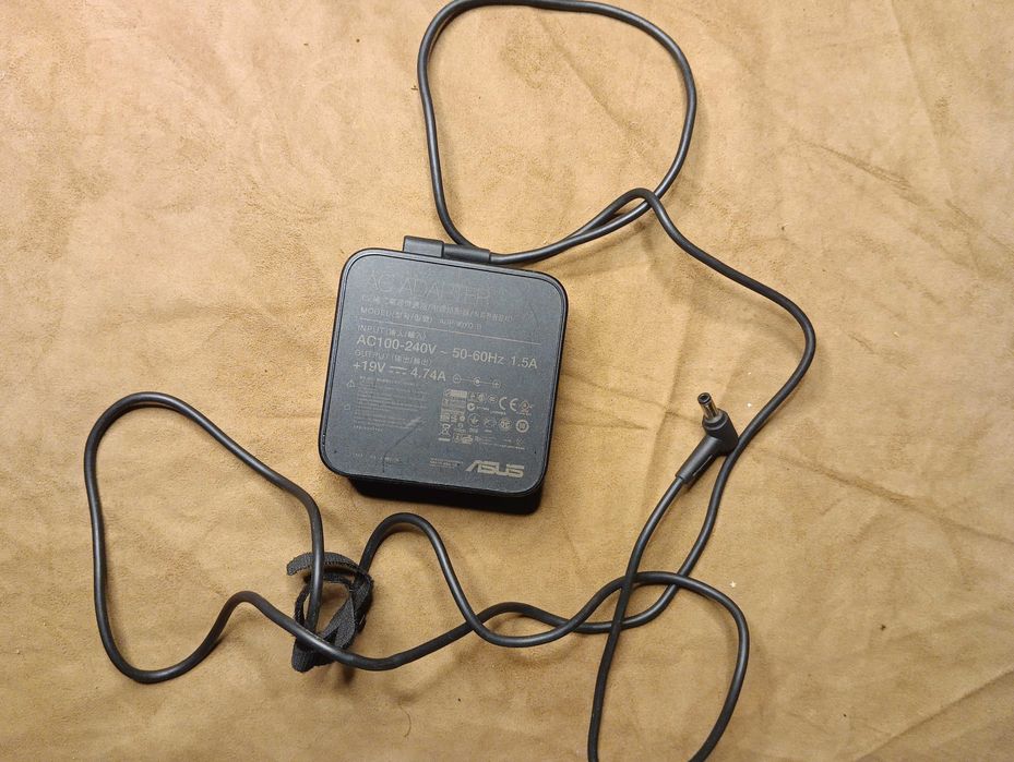 Блок живлення зарядне до ноутбука ASUS 19V 4.74A 90W (5.5×2.5mm)