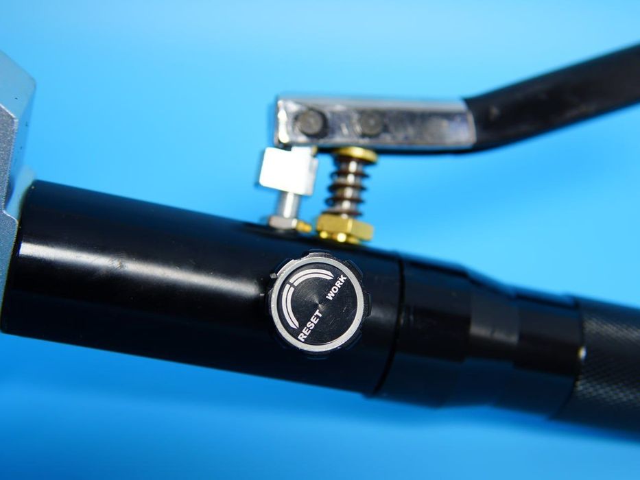 Опрессовщик шлангов высокого давления FS-7842 A/C. Кримпер для обжима